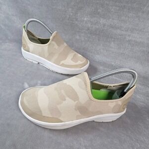 OOFOS OOmg eeZee Limited Low Womens Size 8 Shoes Tan Camo Recovery Comfort Shoes